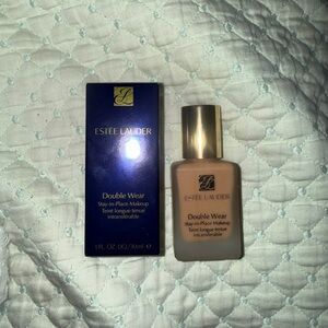 Estee Lauder Double Wear Foundation - WHEAT